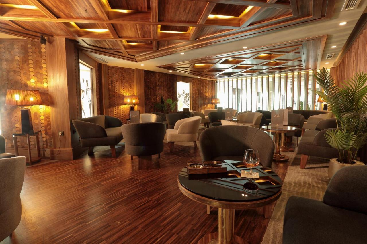 Le Palace D'Anfa Casablanca Luaran gambar The lounge at the airport